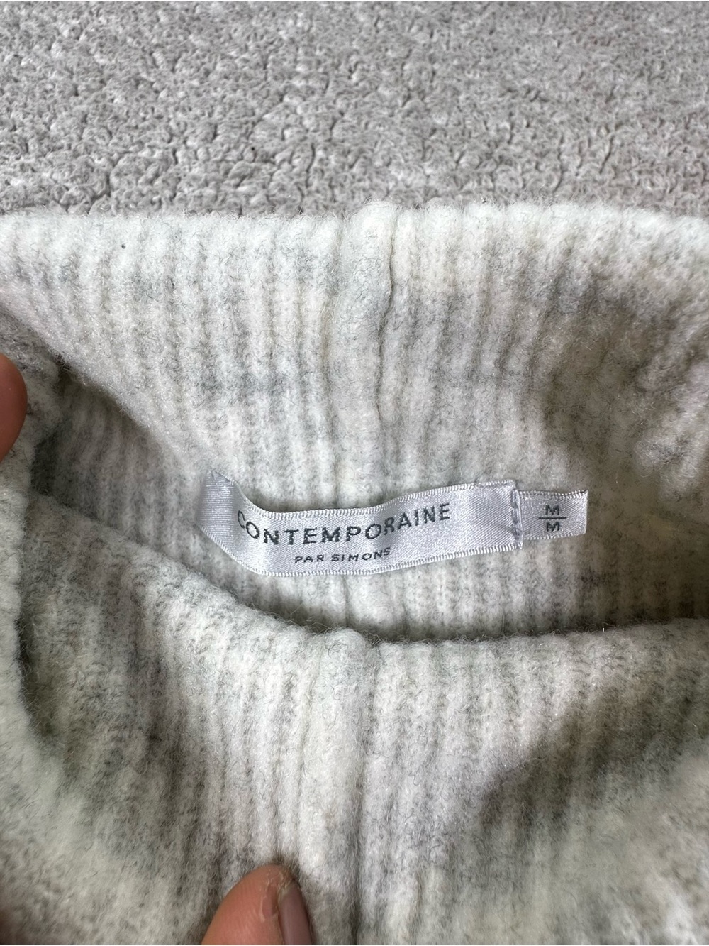 CONTEMPORAINE PAR SIMONS Gray Ribbed Mock Neck Knit Sweater Women’s Size M - Picture 3 of 8